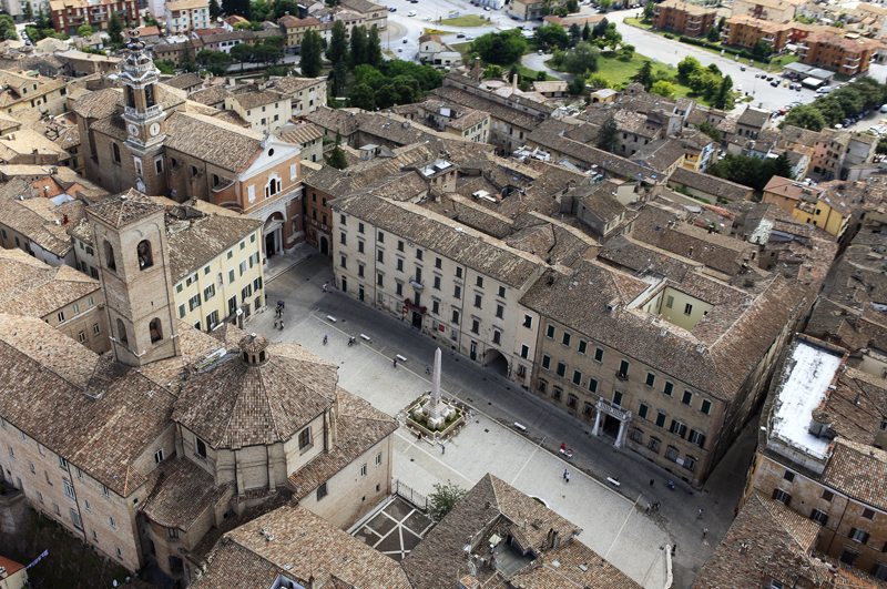 Piazza Federico II