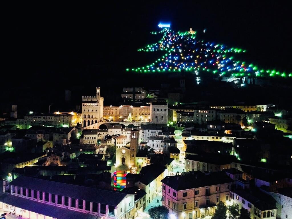 Città del Natale: l'Albero di Natale più grande del Mondo 