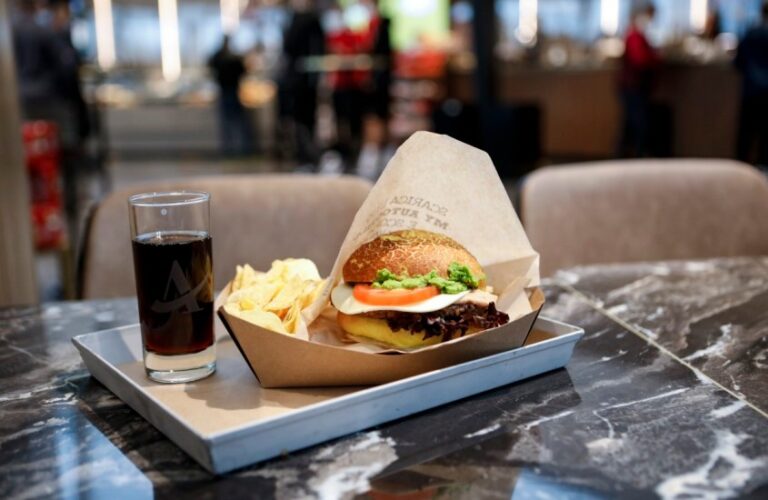 Autogrill presenta Wowburger